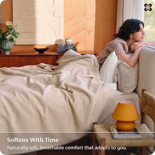 Bedsure PureWoven 100% Organic Cotton Waffle Luxury Blanket, Queen, Beige - Image 3