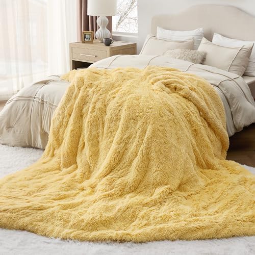 Bedsure Faux Fur Fluffy Sherpa Fleece Queen Blanket Light Yellow 60"x80" - Image 6