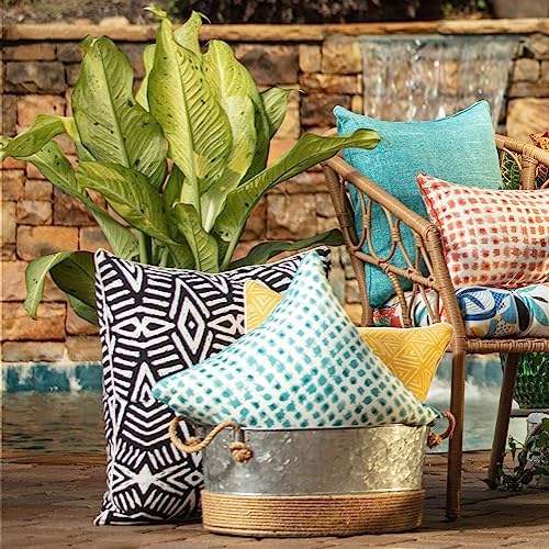 Pillow Perfect Tory Solid Indoor/Outdoor Small Throw Pillow Plush Fill, Weather and Fade Resistant, Small Throw - 16.5" x 16.5", Aqua, 2 Count - Image 6