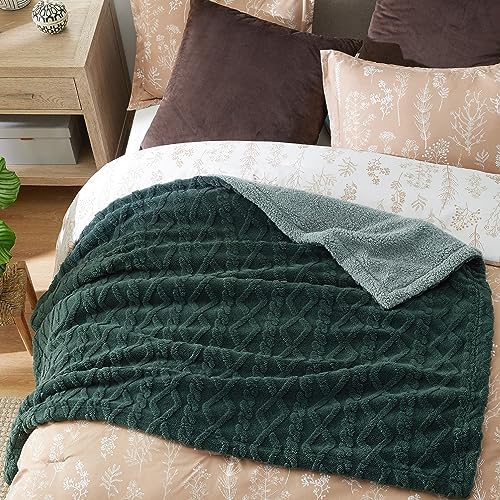 Bedsure Gentlesoft Sherpa Fleece Throw Blanket for Couch - Fluffy & Cozy Cable Jacquard Tufted Throw for Women Gift, Thick and Warm Christmas Blanket for Winter, Dark Green, 50x60 Inches - Image 7